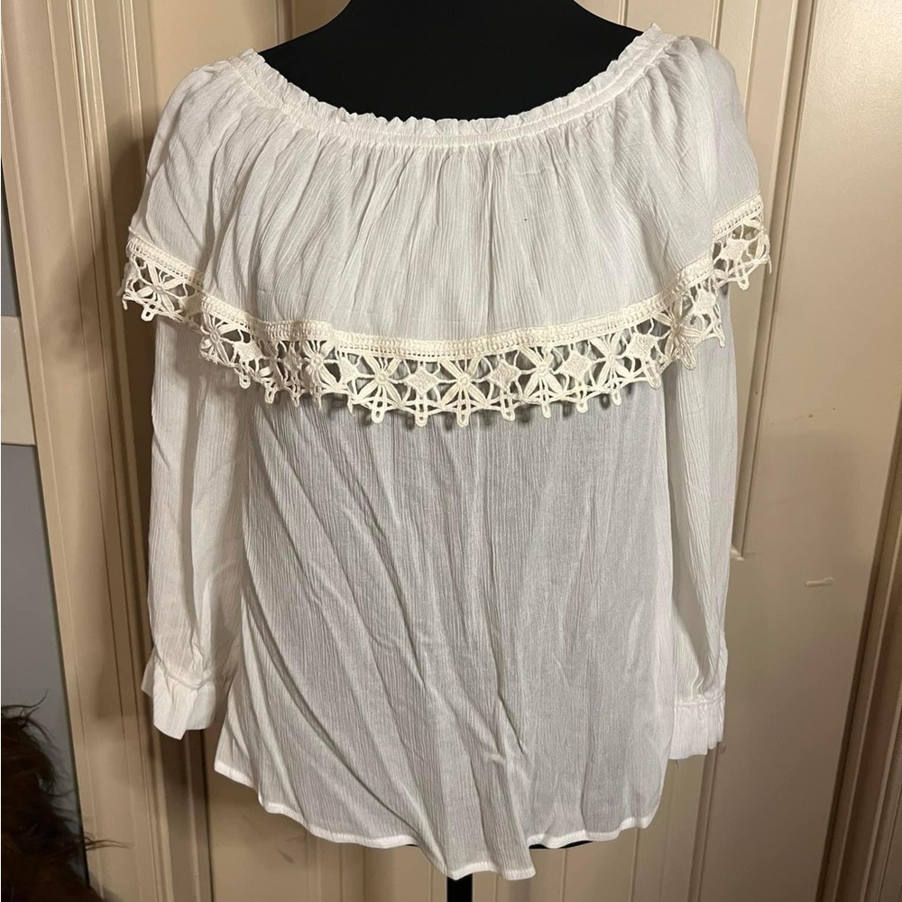 NWT Entro off white top- size L.
